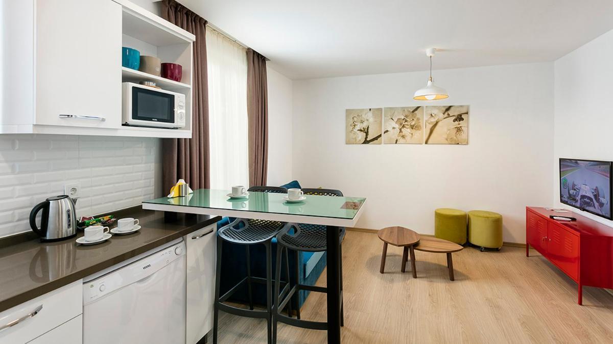 The Room Hotel & Apartments Анталия Екстериор снимка