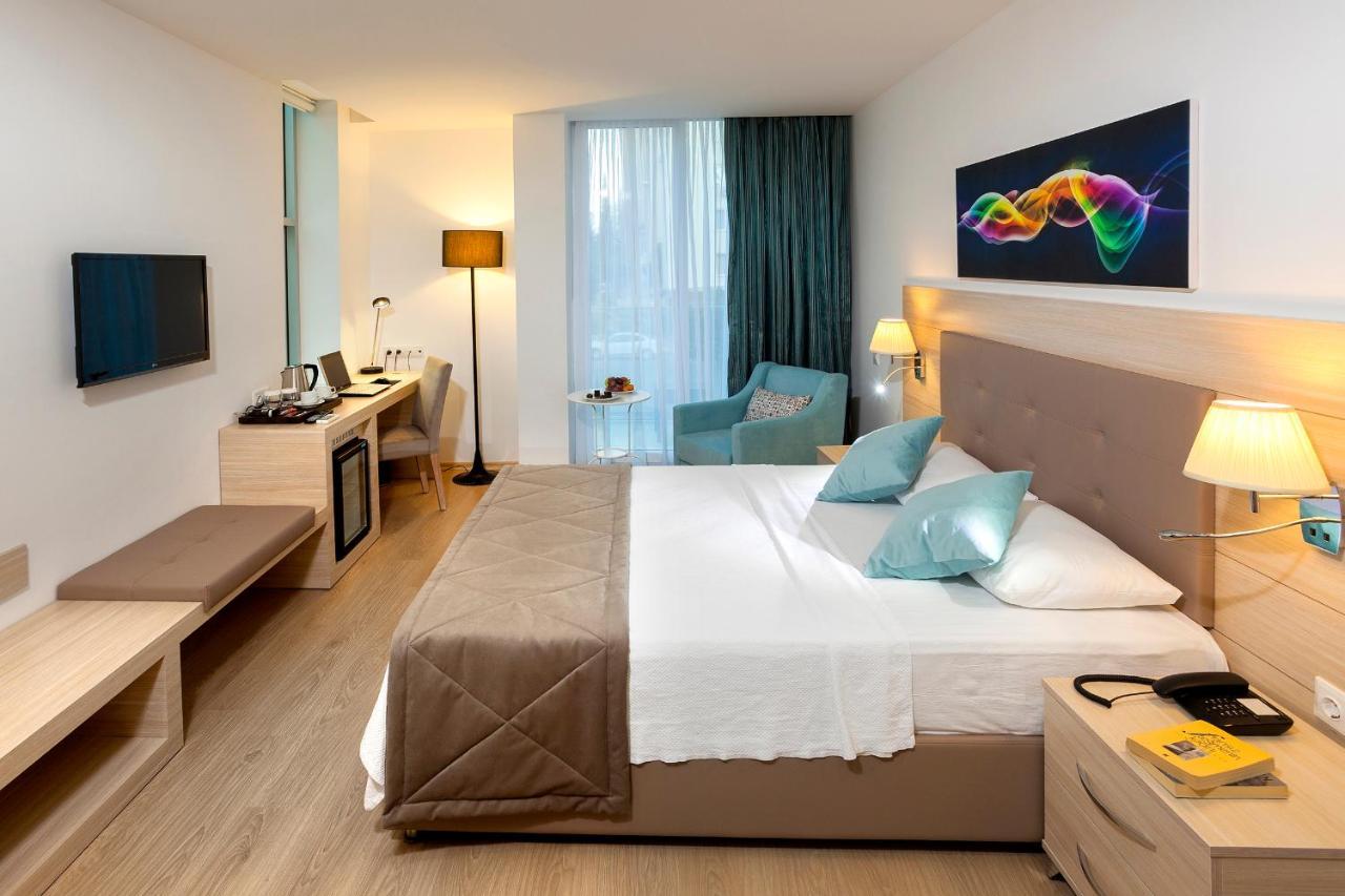 The Room Hotel & Apartments Анталия Екстериор снимка