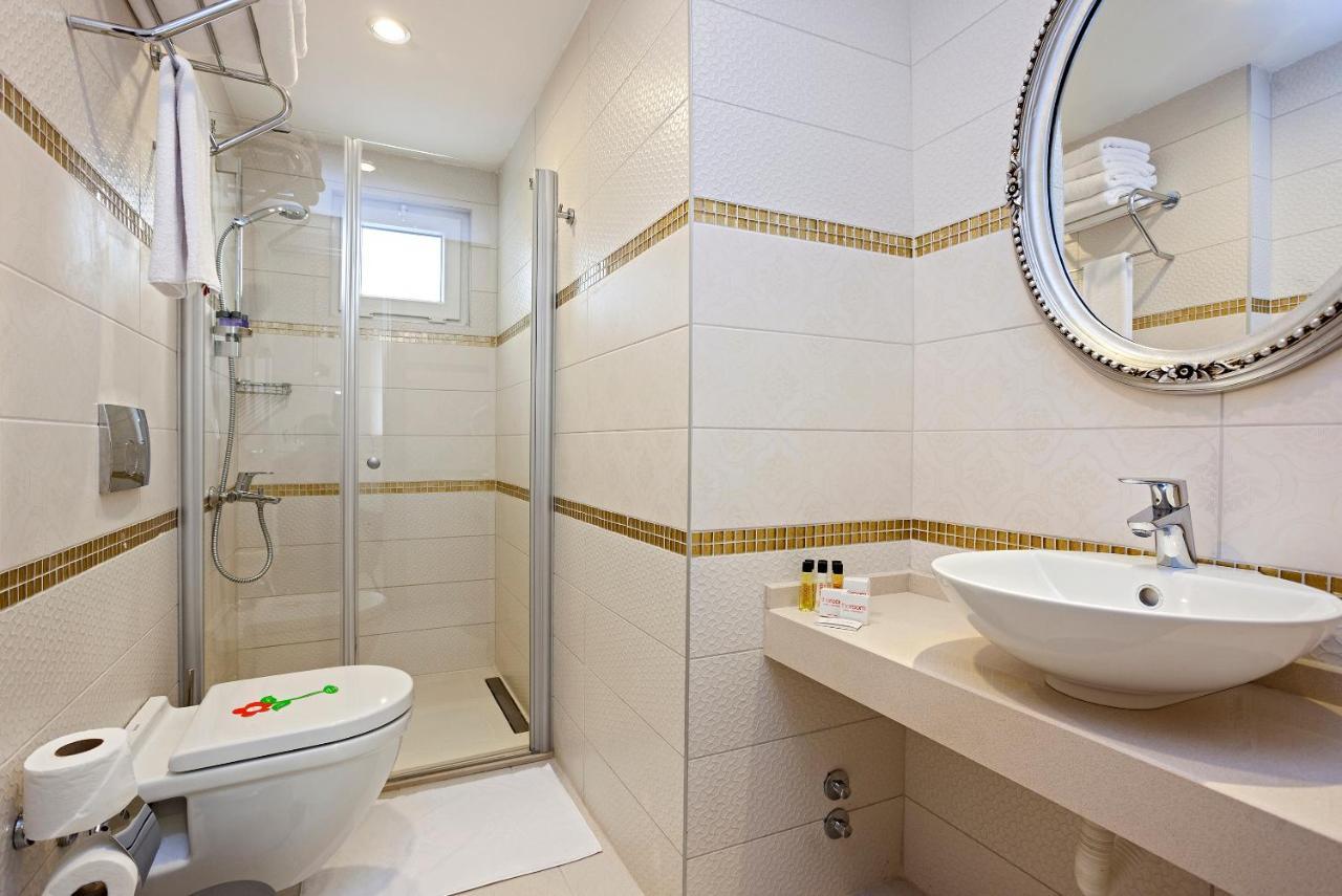 The Room Hotel & Apartments Анталия Екстериор снимка